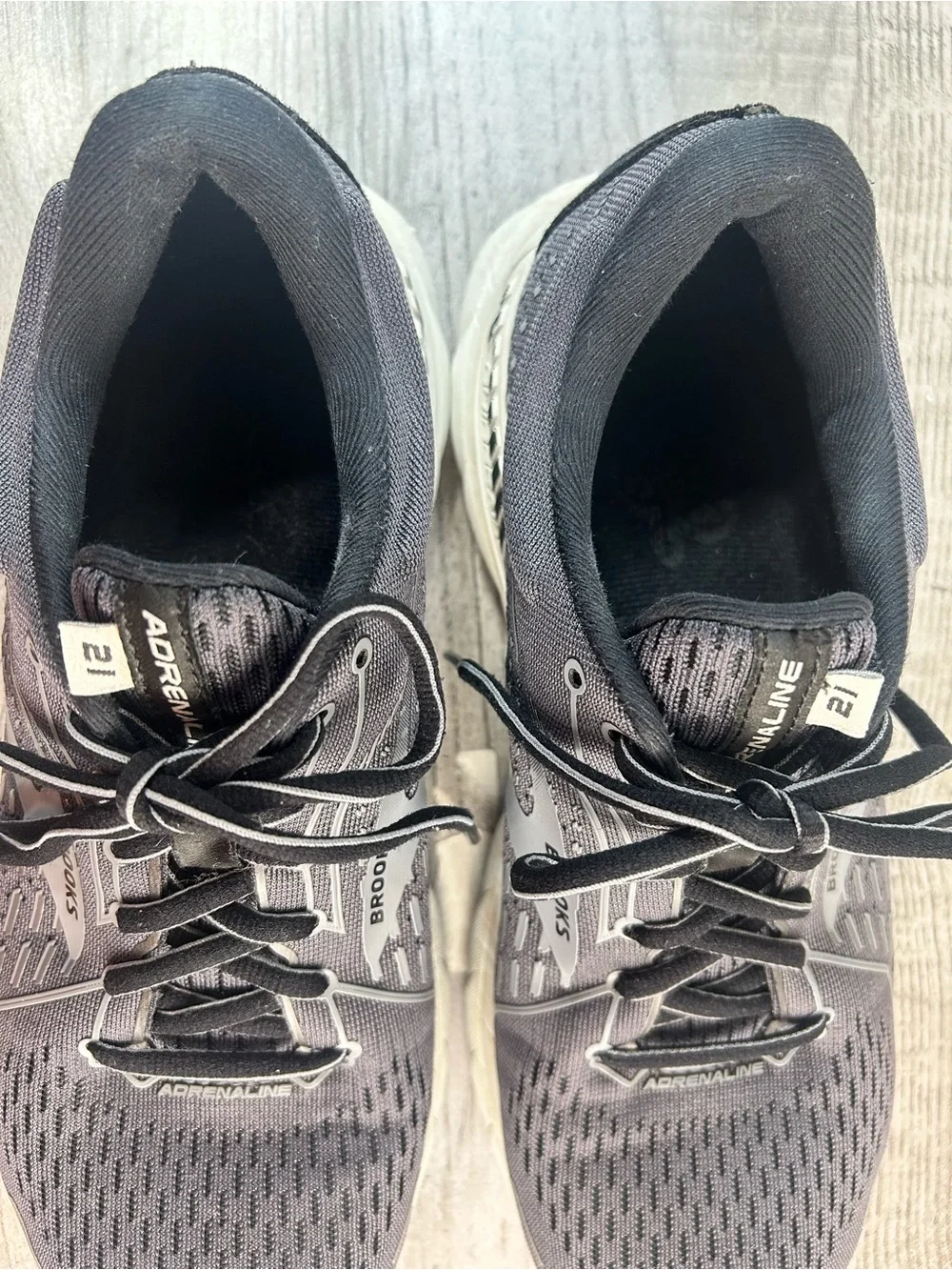 Brooks Adrenaline GTS 21 Running Shoes Men’s Size 8 D Sneakers Charcoal Gray